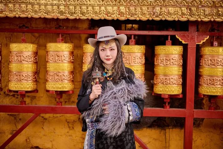2024年春季西藏之旅八廓街藏服美拍
